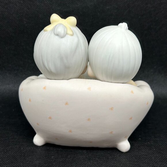 Precious Moments "Precious Memories" figurine - Picture 2 of 4